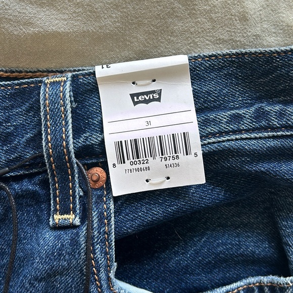 Levi Ribcage short - Picture 5 of 6